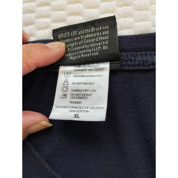 Universal Studios Bruce Lee Fury Short Sleeve Crew Neck Pullover Tee Black - Picture 9 of 10